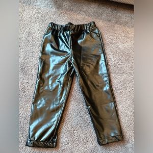 2T leather-like leggings